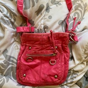Pink crossbody bag!!